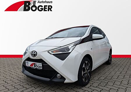 Toyota Aygo (X) -play Team Deutschland *KAMERA BLUETHOOTH*