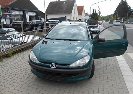 Peugeot 206 1.1 Style/Klima/el.FH./SV/ZV mit Fernb.