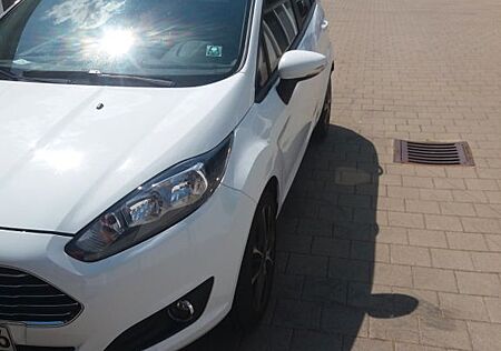 Ford Fiesta 1,0 EcoBoost 74kW S/S SYNC Edition SY...