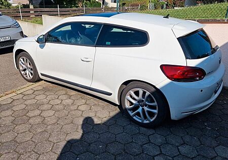 VW Scirocco Volkswagen 1.4 TSI 90kW Sportpaket gut gepflegt