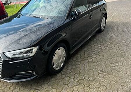 Audi A3 40 TFSI e S tronic Sportback -