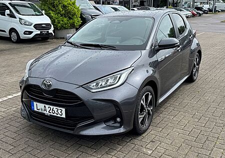 Toyota Yaris Hybrid 116 1.5 Teamplayer *LED*CarPlay*CAM
