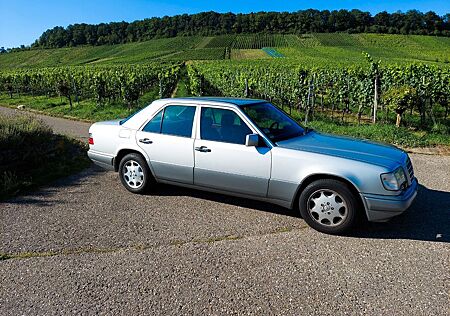 Mercedes-Benz 320 Limousine BJ 1995
