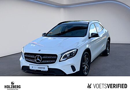 Mercedes-Benz GLA 250 4Matic NAVI+PANO+RFK