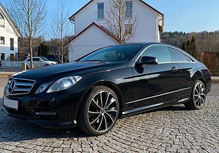 Mercedes-Benz E 350 Coupé - 2.te Hand & Sportpaket