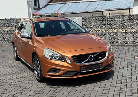 Volvo V60 R-Design*TÜV&SERVICE NEU*120KW*WENIG KM*