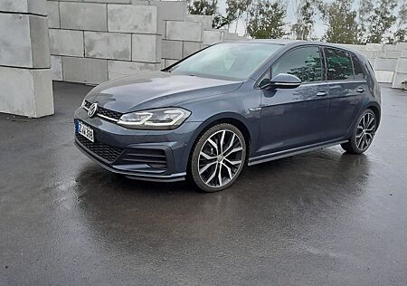 VW Golf Volkswagen 2.0 TDI 135kW DSG GTD