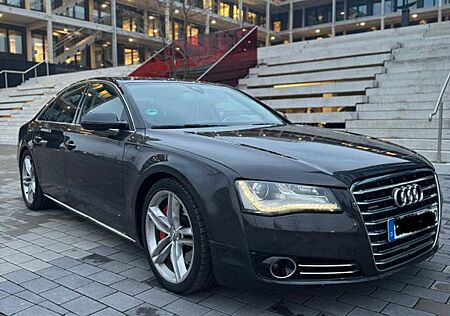 Audi A8 4.2 TDI Quattro *VOLLPAKET*