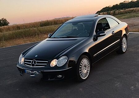 Mercedes-Benz CLK 200 KOMPRESSOR Avantgarde sehr gepflegt