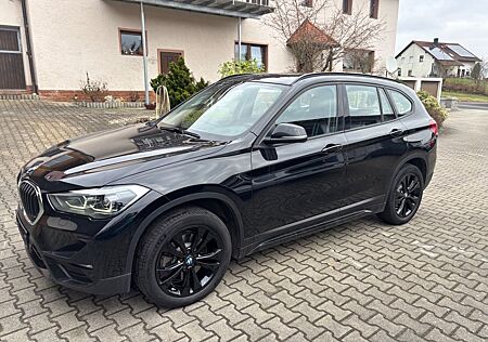 BMW X1 xDrive 20 d Sport Line,8fach,AHK,HUD,RFK,LED,