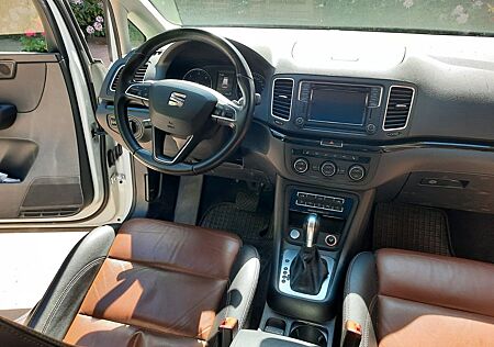 Seat Alhambra 2.0 TDI 130kW,Leder, 7-Sitzer, DSG,Pano