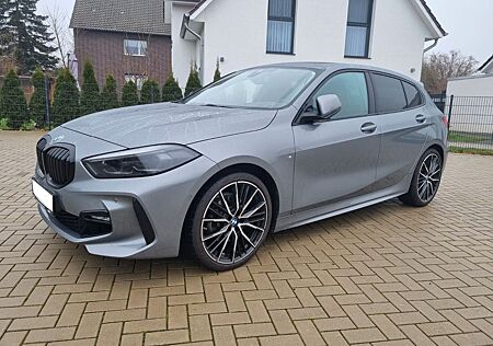 BMW 118d M Sport Pano Kam HuD Ad-Led 19" inkl. WR