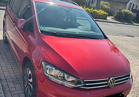 VW Touran Volkswagen 1.5 TSI OPF DSG ACTIVE ACTIVE