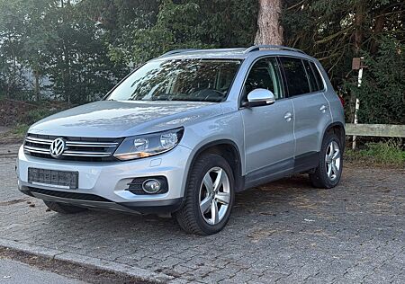 VW Tiguan Volkswagen 2.0 TDI 4Motion Track&Style Standheizung