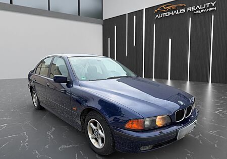 BMW 520i SITZHEIZUNG + AHK +KLIMAAUTOMATIK+ SERVO