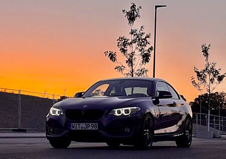BMW 220i Coupé Advantage Advantage