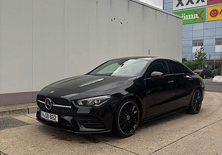 Mercedes-Benz CLA 200 4MATIC DCT -