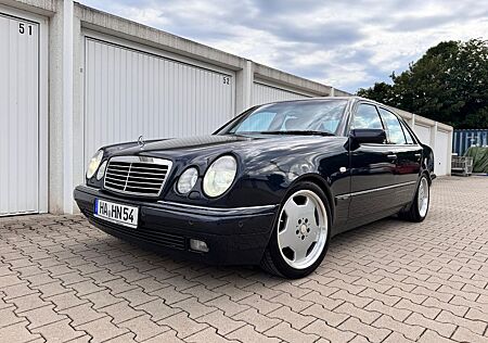 Mercedes-Benz E 280 AVANTGARDE Avantgarde