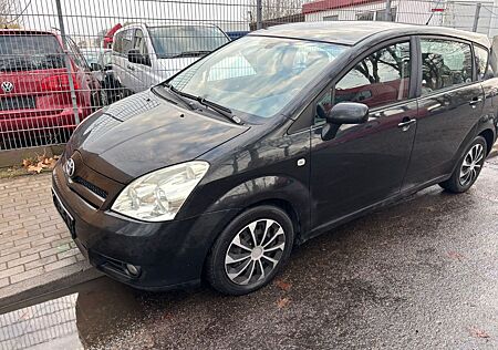 Toyota Corolla Verso 2.2-l-D-4D