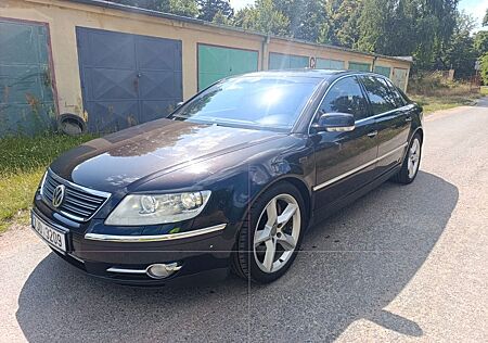 VW Phaeton Volkswagen 4.2 V8 lang 4MOTION Tiptronic 4-Sitzer -