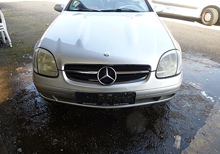Mercedes-Benz SLK 200