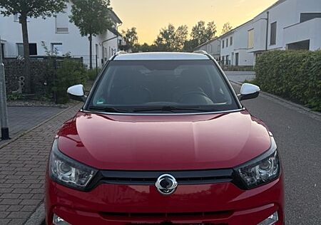 SsangYong Tivoli 1.6 e-XDi 160 SAPPHIRE 2WD SAPPHIRE