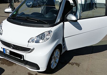 Smart ForTwo coupé 1.0 52kW mhd