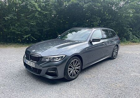 BMW 320d Touring M Sport Automatik M Sport