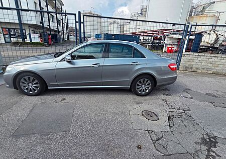 Mercedes-Benz E 200 BlueEFFICIENCY AVANTGARDE AVANTGARDE