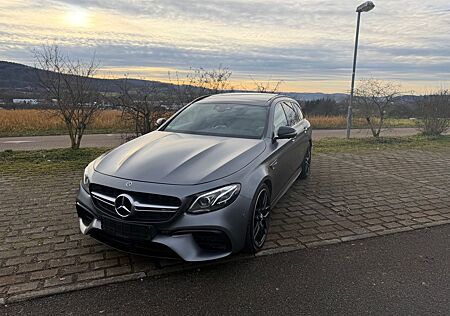 Mercedes-Benz E 63 AMG E 63 S AMG 4MATIC, Panorama, AMG Performance
