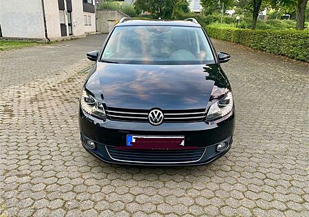 VW Touran Volkswagen 2.0 TDI 130kW DSG Highline Highline