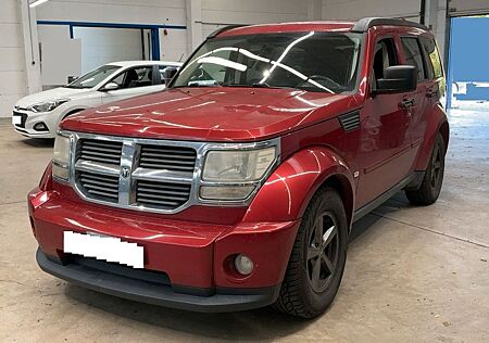 Dodge Nitro SXT 4WD AUTOMATIK TÜV 02.27 SHZ PDC AHK