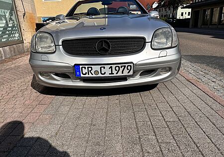 Mercedes-Benz SLK 320 -