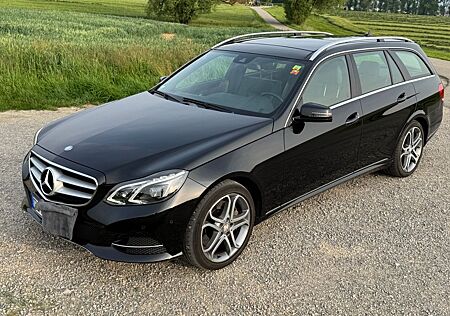 Mercedes-Benz E 350 BlueTEC T - Standheiz.; Panorama, AHK