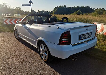 Opel Astra Cabrio 2.0 - satinweiß, Sommerfahrzeug