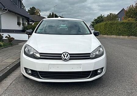 VW Golf Volkswagen 1.2 TSI 63 kW Trendline Trendline