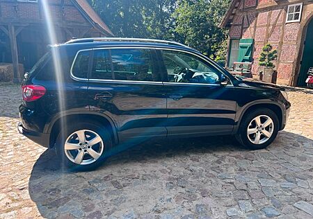 VW Tiguan Volkswagen 2.0 TDI Sport & Style Automatik Sport...