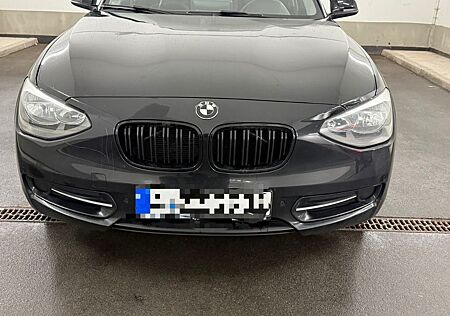 BMW 116i Sport Line Sport Line