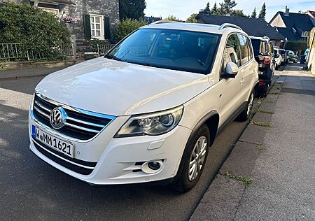 VW Tiguan Volkswagen R-Line 4MOTION Pano
