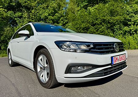 VW Passat Variant Volkswagen Aut. Business 4MotiKameraE.AhkLed