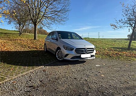 Mercedes-Benz B 220 4MATIC