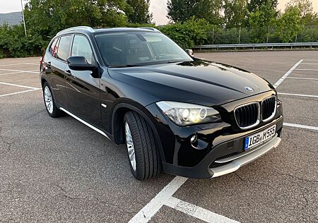 BMW X1 sDrive20d - Sehr gepflegt