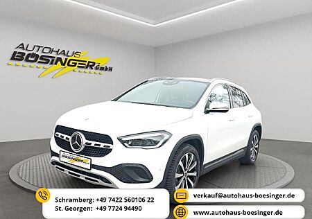 Mercedes-Benz GLA 220 GLA 220d 4Matic Nav/Sound/Pano/AHK/Allwetter TOP