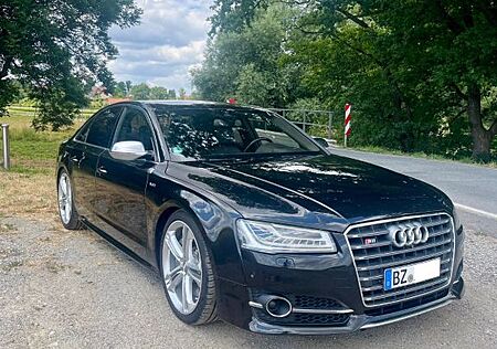 Audi S8 4.0 TFSI tiptronic quattro -