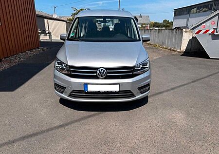 VW Caddy Volkswagen 2,0TDI 75kW BMT DSG Highline 5-Sitzer ...