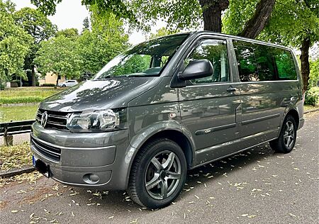 VW T5 Multivan Volkswagen Startline_Klima_AHK
