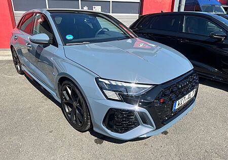 Audi RS3 Sportback - Keramik Matrix Leder Garantie