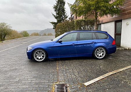 BMW 330xd touring -
