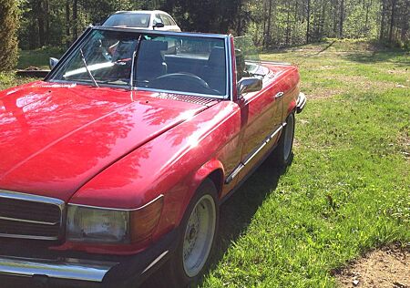 Mercedes-Benz SL 280 W 107 /