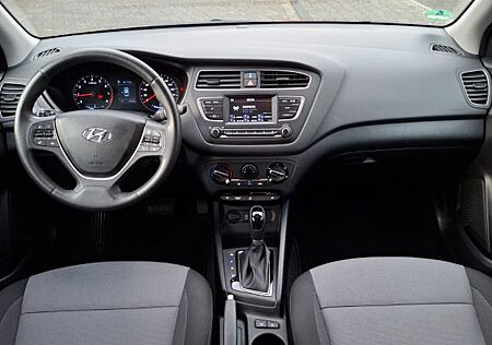 Hyundai i20 1.0 T-GDI 74kW DCT Active Trend Active Trend